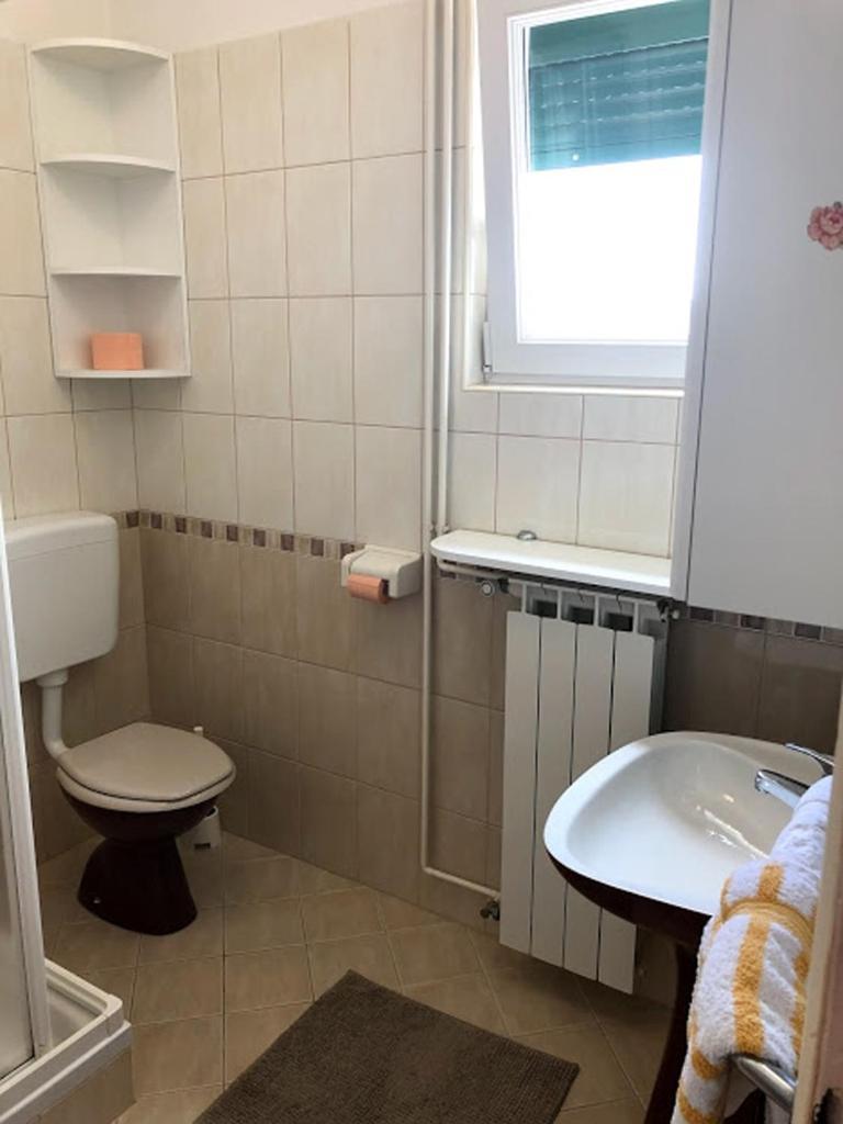Apartments And Rooms By The Sea Barbat, Rab - 4973 Раб Екстериор снимка