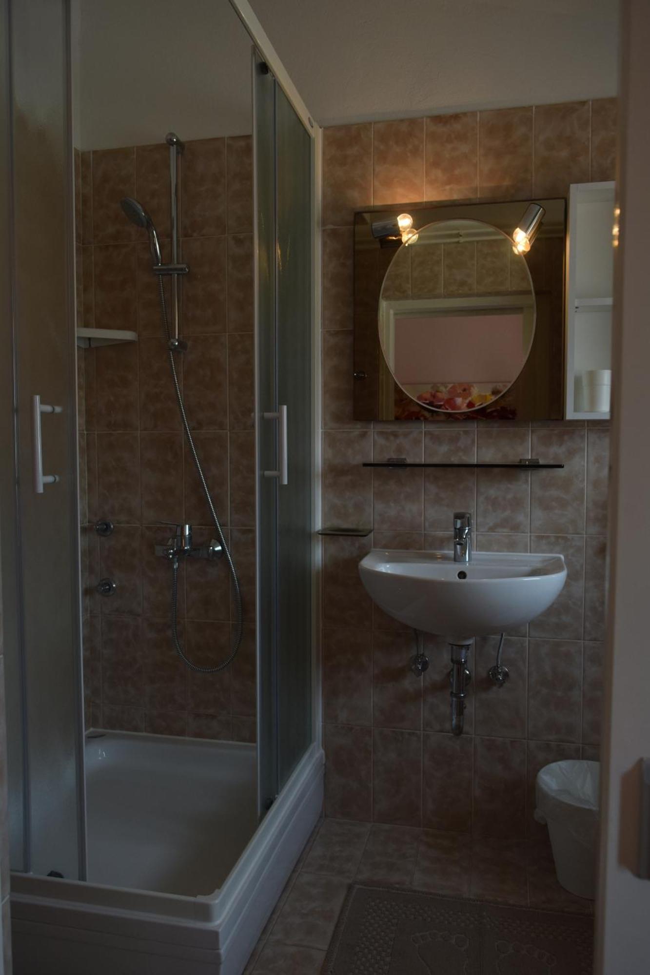 Apartments And Rooms By The Sea Barbat, Rab - 4973 Раб Екстериор снимка