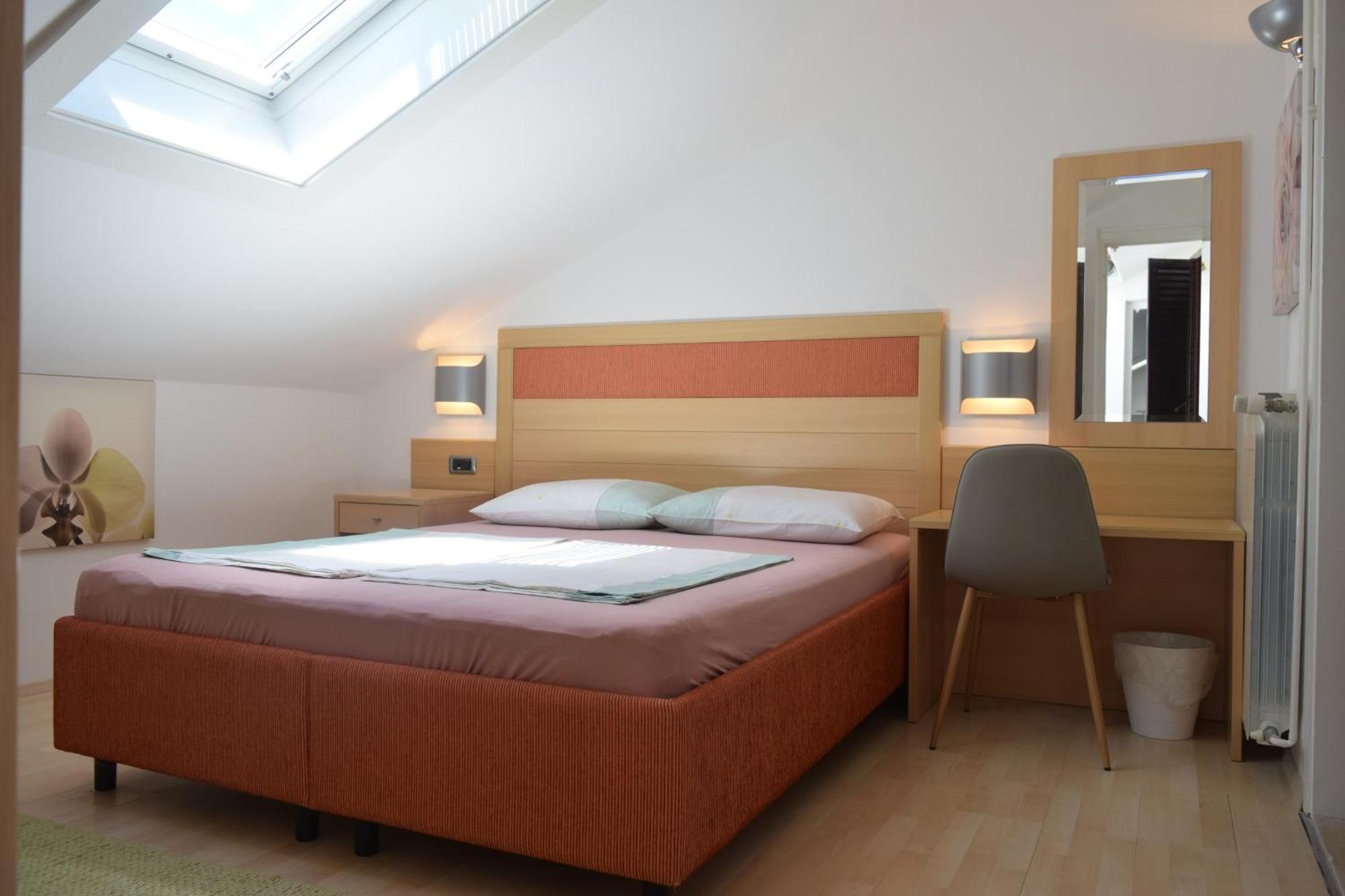 Apartments And Rooms By The Sea Barbat, Rab - 4973 Раб Екстериор снимка