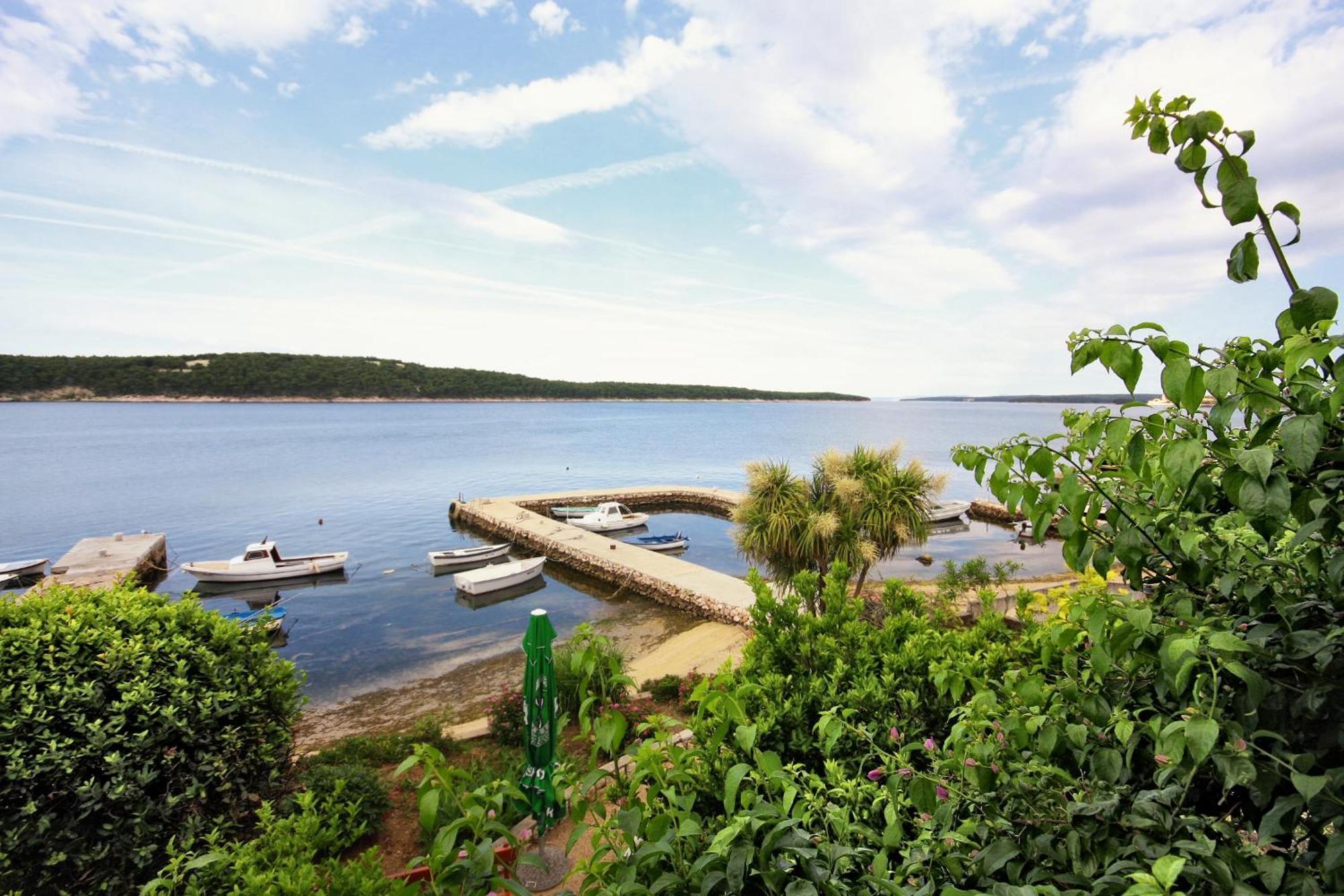 Apartments And Rooms By The Sea Barbat, Rab - 4973 Раб Екстериор снимка